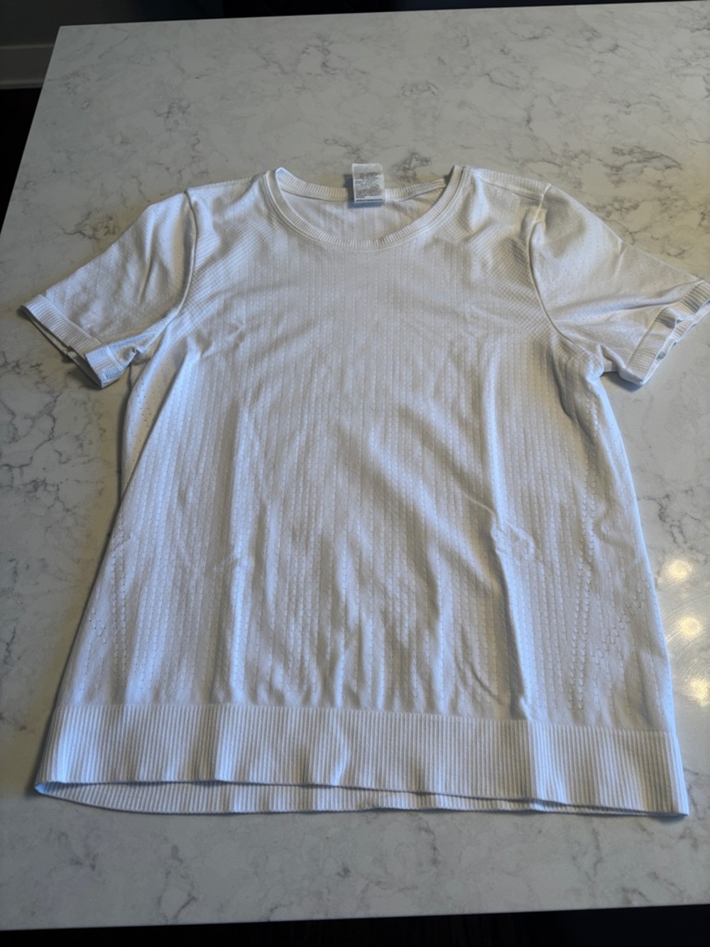 Athleta In Motion Tee - Picture 2 of 2